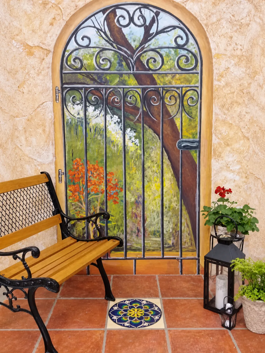Pintura de una puerta enrejada y un jardín con efecto de trampa de ojo